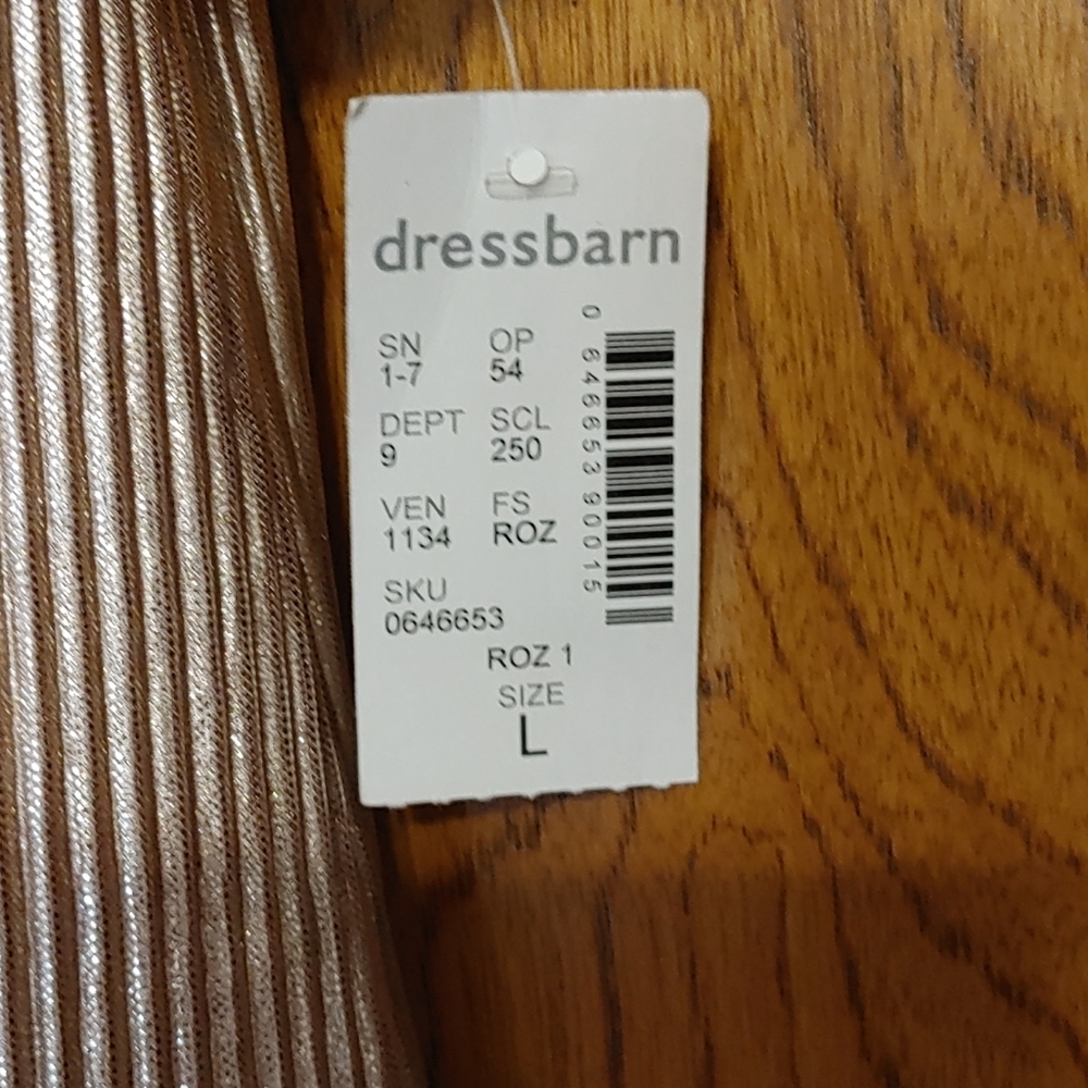 Dress - Picture 5 of 5